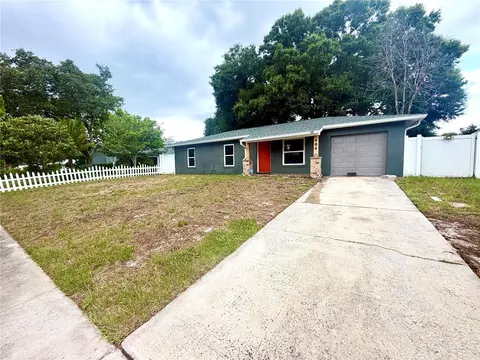 Exterior - 464 New Meadows Ct, Ocoee, FL 34761 photo 4 of 9