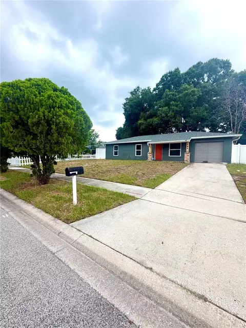 Exterior - 464 New Meadows Ct, Ocoee, FL 34761 photo 2 of 9