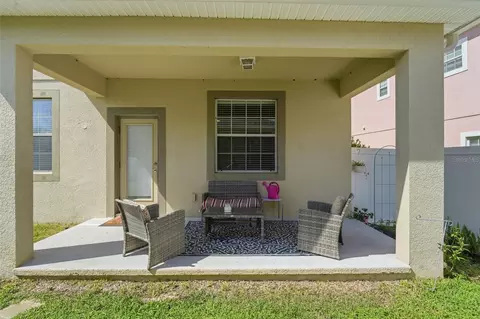 Exterior - 6829 Sundrop St, Harmony, FL 34773 photo 6 of 9