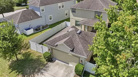 View/Area - 6829 Sundrop St, Harmony, FL 34773 photo 6 of 11