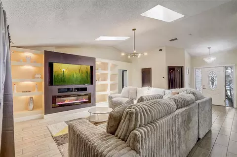 Living - 2191 Alclobe Cir, Ocoee, FL 34761 photo 1 of 3