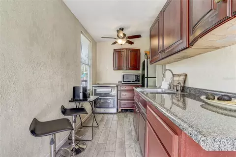 Kitchen - 2191 Alclobe Cir, Ocoee, FL 34761 photo 5 of 6