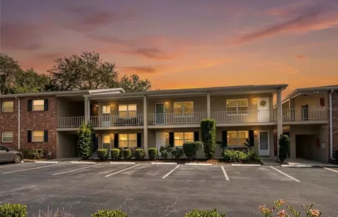 2500 Lee Rd #222, Winter Park, FL 32789