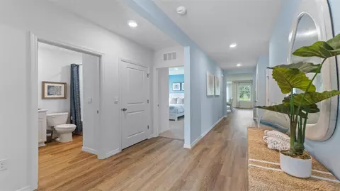 Entry Way - 2501 Dorset Ct, Ormond Beach, FL 32174 photo 2 of 4
