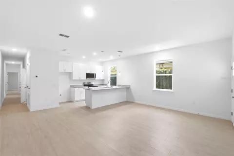Living - 67 Glover St, Eustis, FL 32726 photo 2 of 2