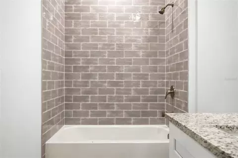 Bath - 67 Glover St, Eustis, FL 32726 photo 4 of 7