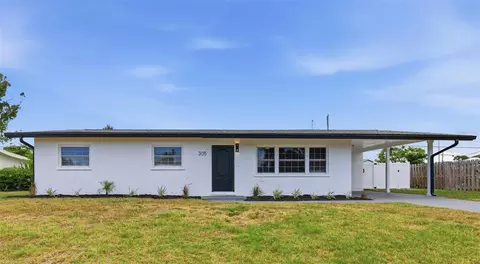 305 Glen Oak Rd, Venice, FL 34293