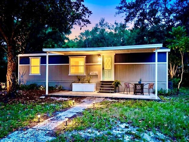 31638 Lake Dr, Eustis, FL 32736