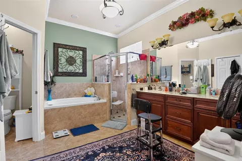 Bath - 110 Via Roma, Ormond Beach, FL 32174 photo 1 of 4