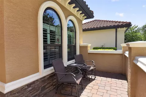 Exterior - 110 Via Roma, Ormond Beach, FL 32174 photo 6 of 16