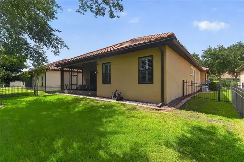 Exterior - 110 Via Roma, Ormond Beach, FL 32174 photo 14 of 16