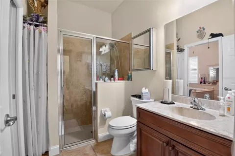Bath - 110 Via Roma, Ormond Beach, FL 32174 photo 4 of 4