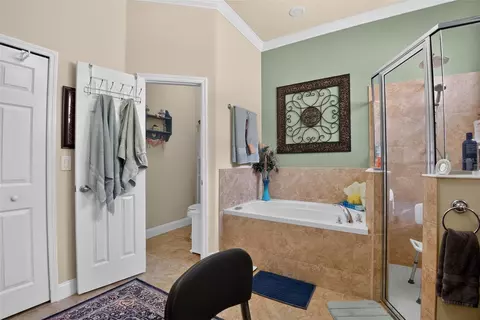 Bath - 110 Via Roma, Ormond Beach, FL 32174 photo 3 of 4