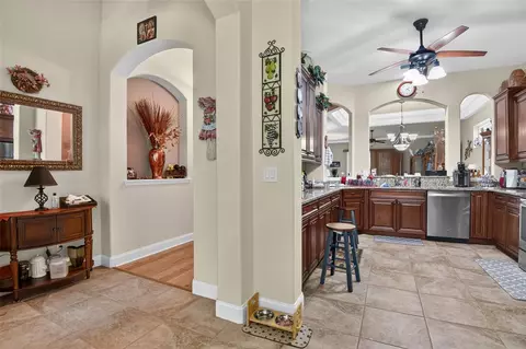Entry Way - 110 Via Roma, Ormond Beach, FL 32174 photo 3 of 4