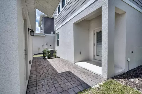 Exterior - 6032 Blissful St, Clermont, FL 34714 photo 2 of 7