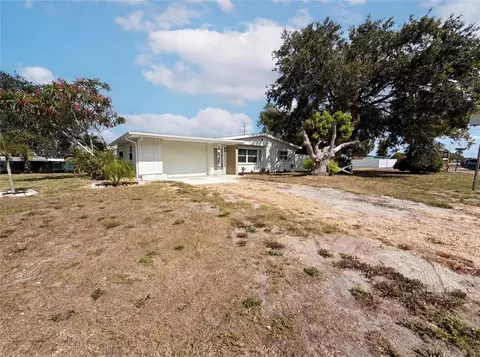 5306 3rd St W, Bradenton, FL 34207