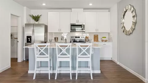 Kitchen - 2512 Kinsale Ln, Ormond Beach, FL 32174 photo 2 of 5