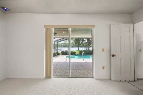 Bedroom - 6720 Bay Shore Dr, Saint Cloud, FL 34771 photo 5 of 6