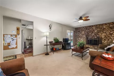Living - 6720 Bay Shore Dr, Saint Cloud, FL 34771 photo 8 of 8