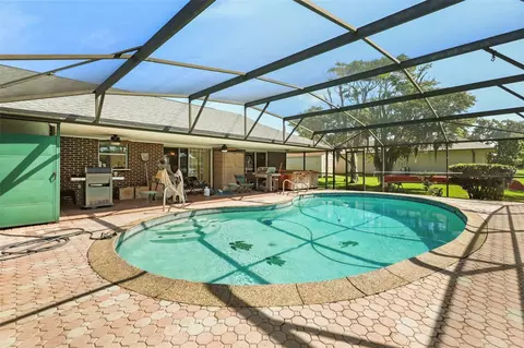 Exterior - 6720 Bay Shore Dr, Saint Cloud, FL 34771 photo 4 of 5