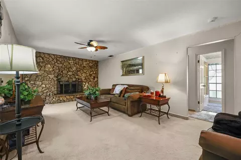 Living - 6720 Bay Shore Dr, Saint Cloud, FL 34771 photo 6 of 8