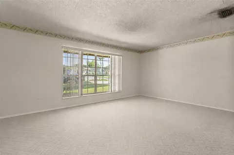 Living - 6720 Bay Shore Dr, Saint Cloud, FL 34771 photo 2 of 8