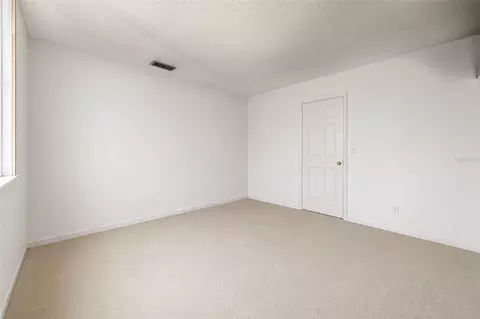 Bedroom - 6720 Bay Shore Dr, Saint Cloud, FL 34771 photo 2 of 6