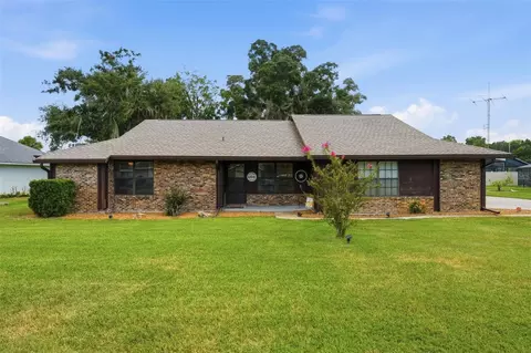 1805 Virginia Ct, Tavares, FL 32778