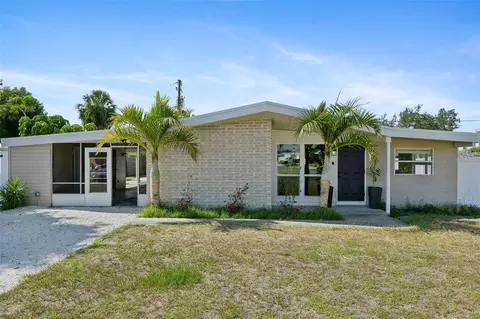 2416 Emory Ave, Bradenton, FL 34207