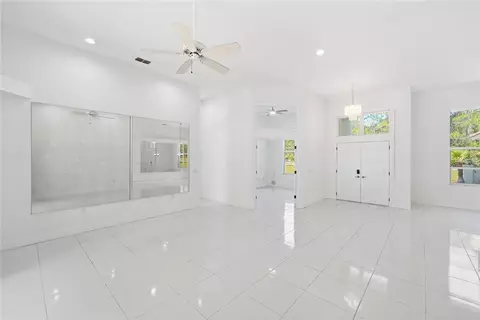Living - 7190 Six Gun Ct, Saint Cloud, FL 34771 photo 3 of 11