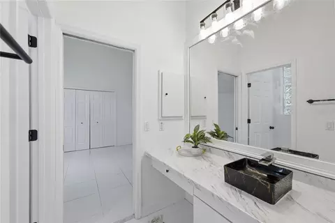 Bath - 7190 Six Gun Ct, Saint Cloud, FL 34771 photo 4 of 6