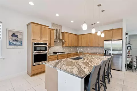 Kitchen - 2632 Meadowedge Loop, Saint Cloud, FL 34772 photo 2 of 11