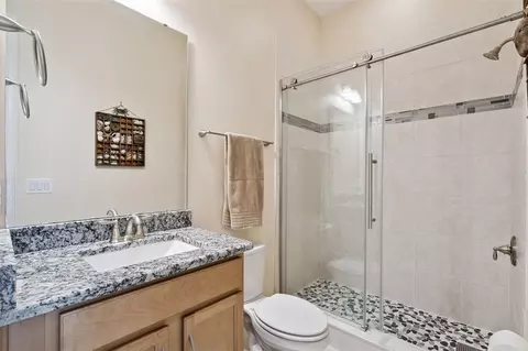 Bath - 2632 Meadowedge Loop, Saint Cloud, FL 34772 photo 3 of 3
