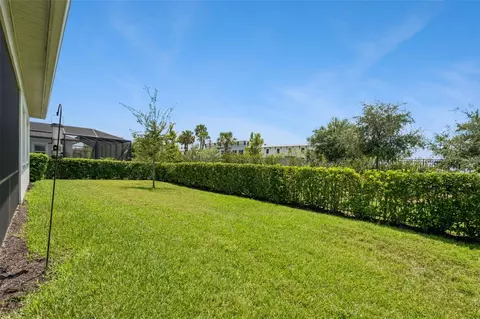 Exterior - 2632 Meadowedge Loop, Saint Cloud, FL 34772 photo 11 of 17