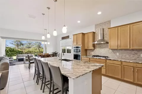 Kitchen - 2632 Meadowedge Loop, Saint Cloud, FL 34772 photo 3 of 11