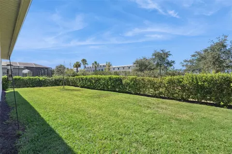 Exterior - 2632 Meadowedge Loop, Saint Cloud, FL 34772 photo 10 of 19