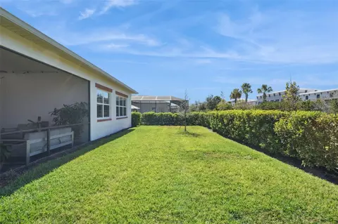 Exterior - 2632 Meadowedge Loop, Saint Cloud, FL 34772 photo 9 of 19