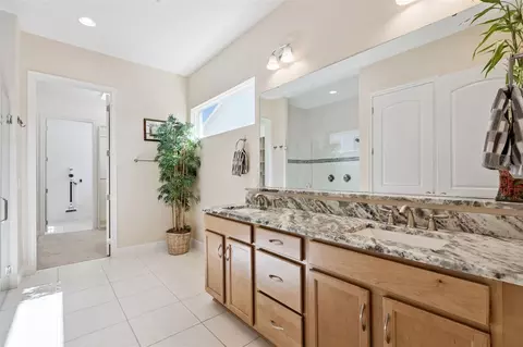 Bath - 2632 Meadowedge Loop, Saint Cloud, FL 34772 photo 1 of 3