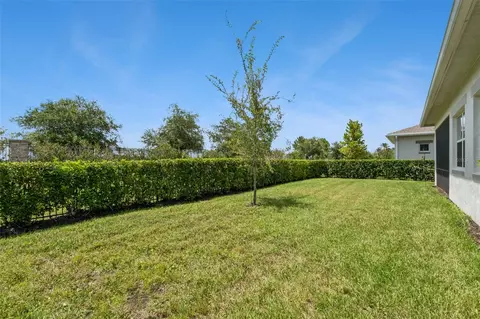Exterior - 2632 Meadowedge Loop, Saint Cloud, FL 34772 photo 13 of 17