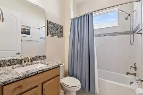 Bath - 2632 Meadowedge Loop, Saint Cloud, FL 34772 photo 2 of 3