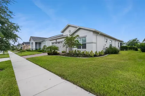Exterior - 2632 Meadowedge Loop, Saint Cloud, FL 34772 photo 4 of 17