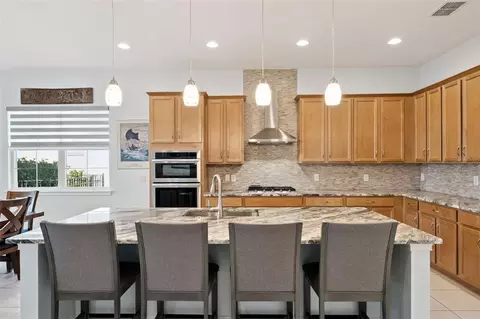 Kitchen - 2632 Meadowedge Loop, Saint Cloud, FL 34772 photo 5 of 11