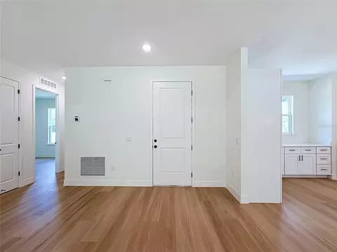 Living - 41334 Persimmon St, Eustis, FL 32736 photo 1 of 6