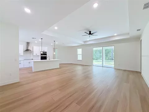 Living - 41334 Persimmon St, Eustis, FL 32736 photo 4 of 6