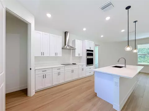 Kitchen - 41334 Persimmon St, Eustis, FL 32736 photo 4 of 5