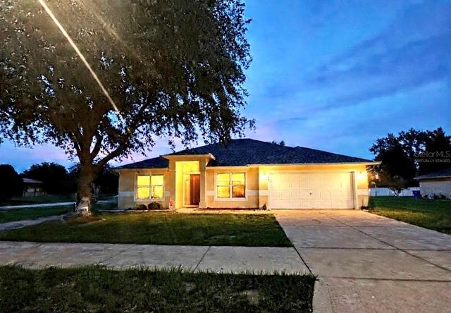 1104 Stratton Ave, Groveland, FL 34736
