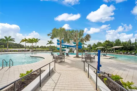 Exterior - 11237 Rolling Fork Trl, Parrish, FL 34219 photo 7 of 14