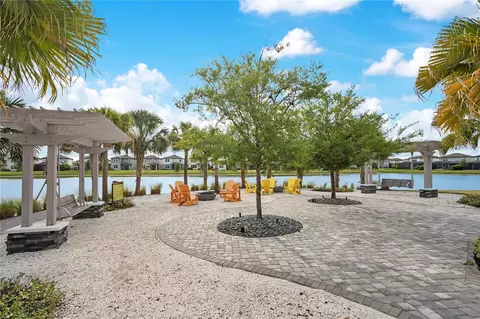Exterior - 11237 Rolling Fork Trl, Parrish, FL 34219 photo 13 of 14
