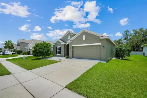 3923 Wind Dancer Cir, Saint Cloud, FL 34772 photo 2