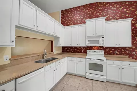 Kitchen - 1819 Tullagee Avenue Ave, Melbourne, FL 32940 photo 1 of 2